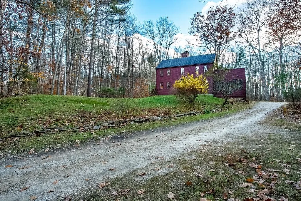 22 Moharimet Drive Madbury NH 03823