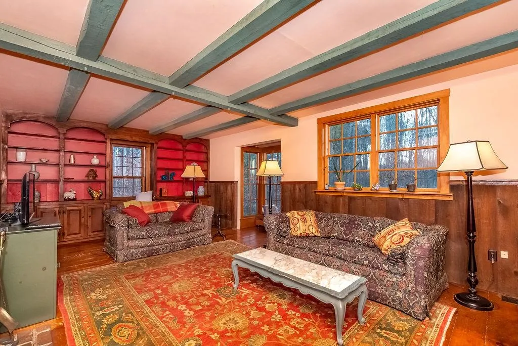 22 Moharimet Drive Madbury NH 03823