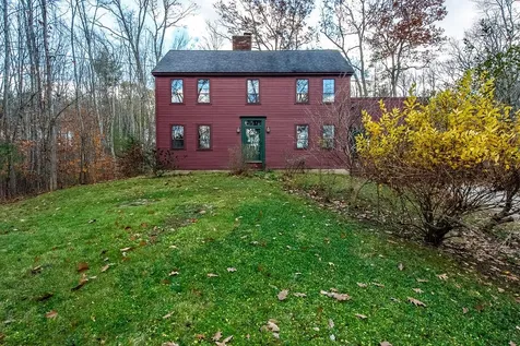 22 Moharimet Drive Madbury NH 03823