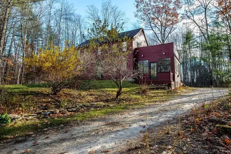 22 Moharimet Drive Madbury NH 03823