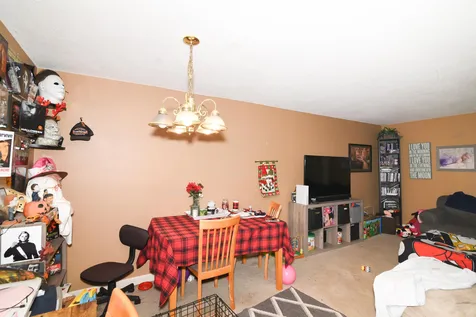 3 Strawberry Bank Road Nashua NH 03062