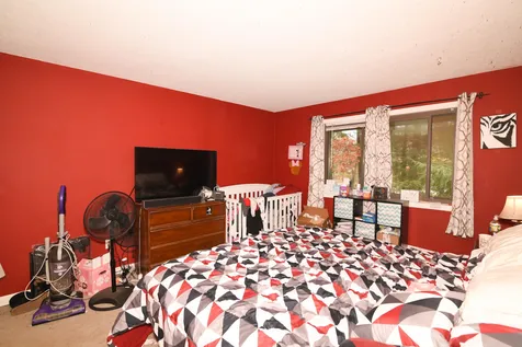 3 Strawberry Bank Road Nashua NH 03062