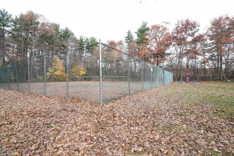 3 Strawberry Bank Road Nashua NH 03062