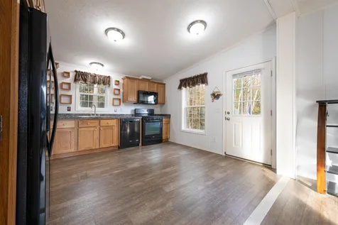 16 Susan Street Danville NH 03819