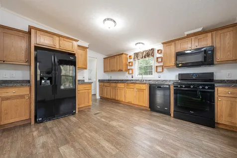 16 Susan Street Danville NH 03819