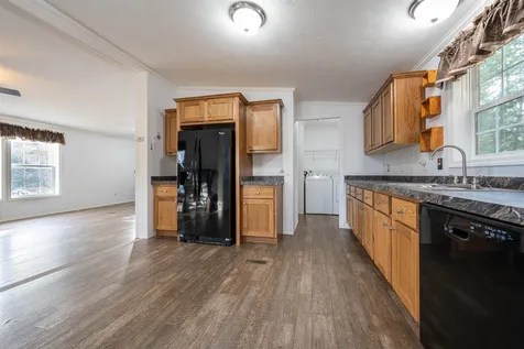 16 Susan Street Danville NH 03819