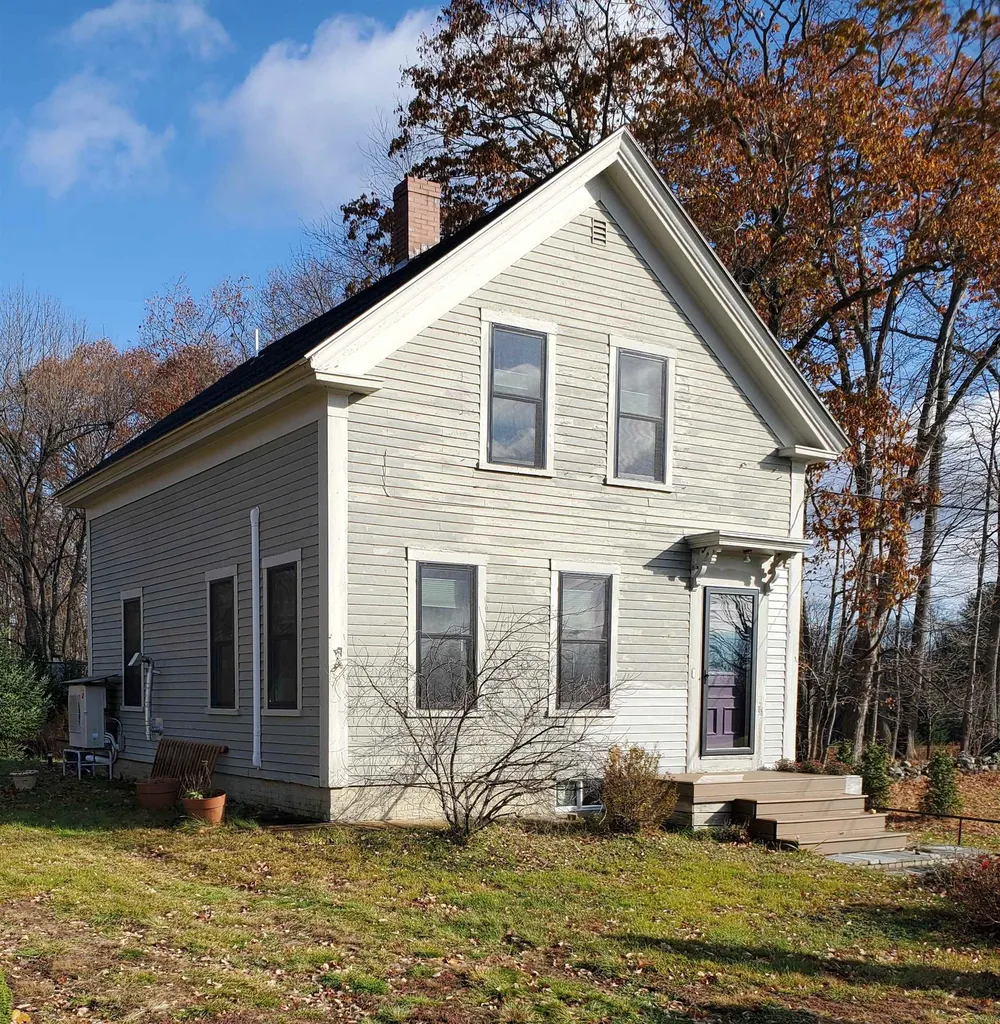 9 Berry Street Berwick ME 03901