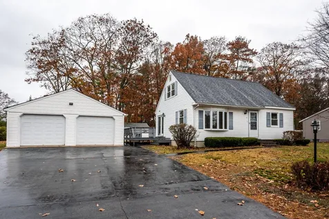 3 Shawnee Lane Dover NH 03820