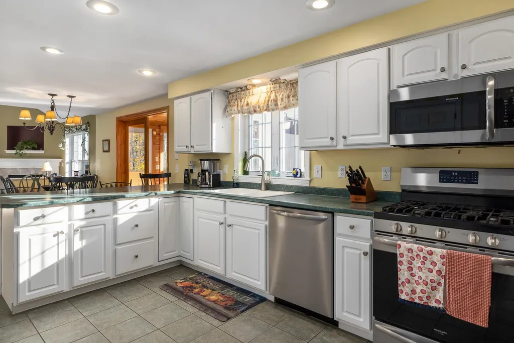 49 Wallace Drive Dover NH 03820