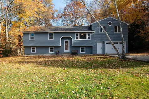 13 Wildwood Drive Derry NH 03038