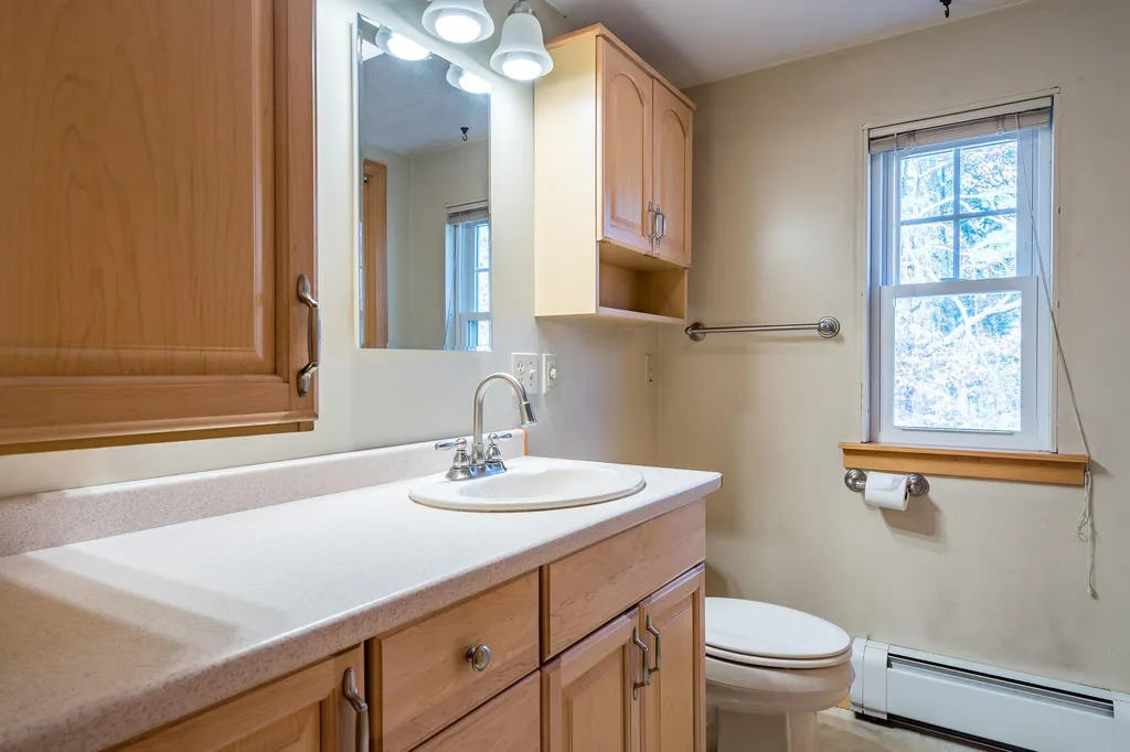 614 Rollins Road Rollinsford NH 03869