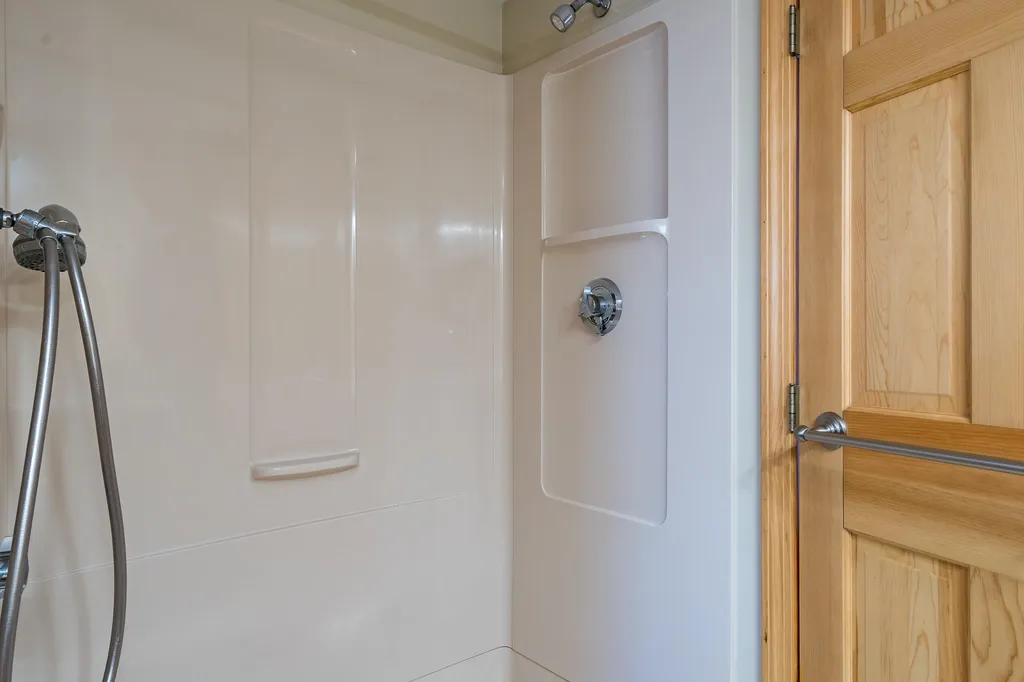 614 Rollins Road Rollinsford NH 03869