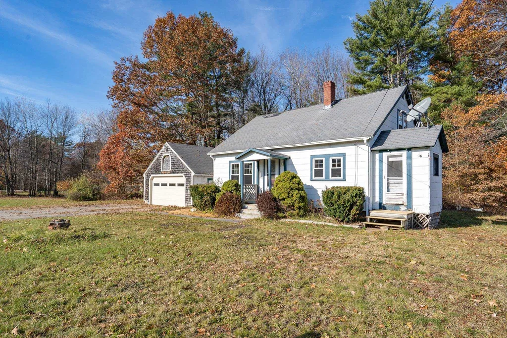 614 Rollins Road Rollinsford NH 03869