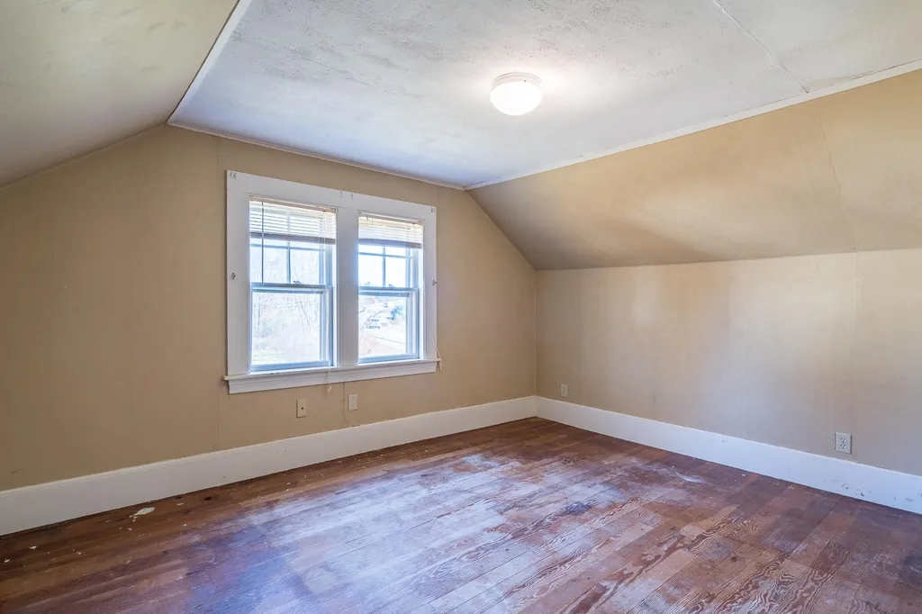 614 Rollins Road Rollinsford NH 03869