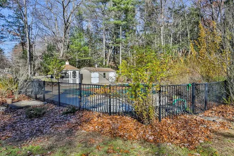 1 Tanglewood Drive Newton NH 03858