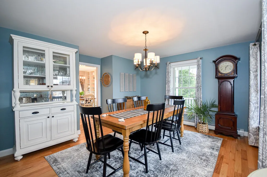 25 Benjamin Way Dover NH 03820