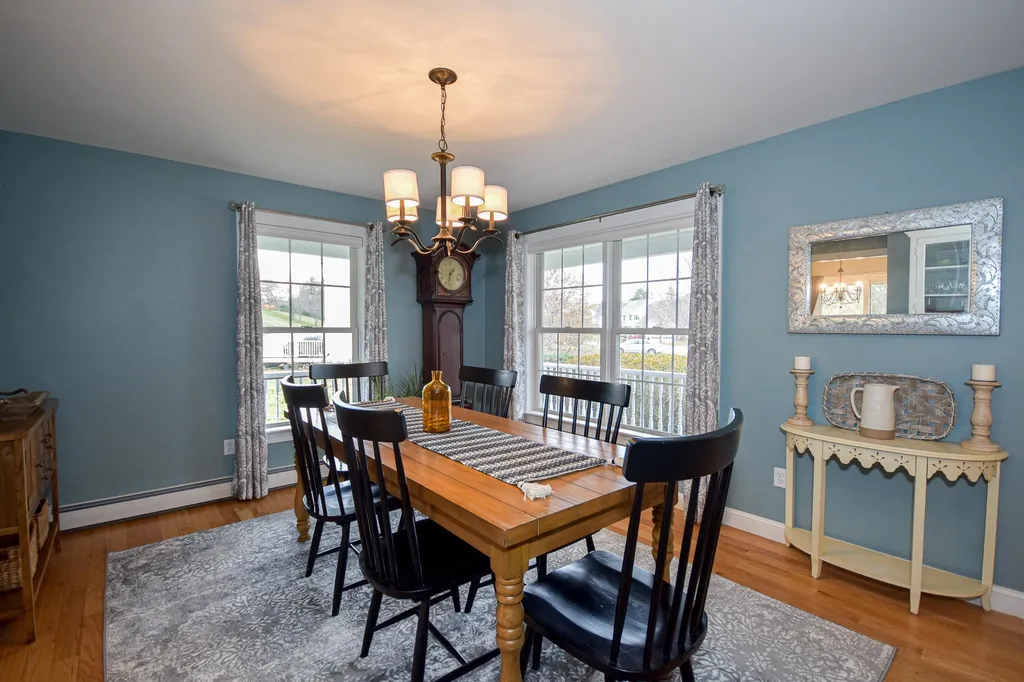 25 Benjamin Way Dover NH 03820