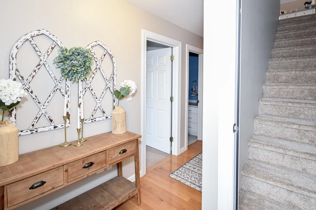 25 Benjamin Way Dover NH 03820