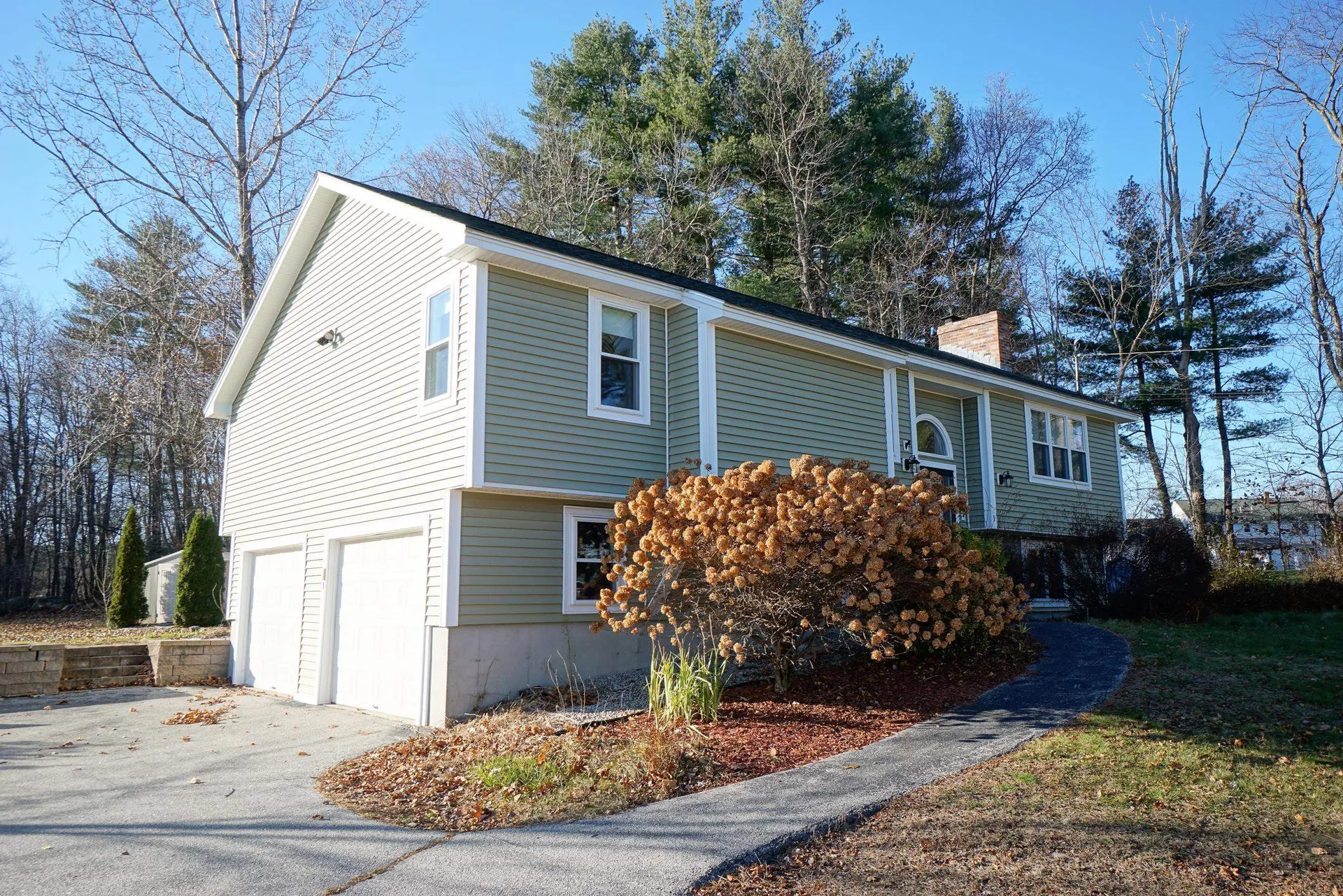 1 Newhouse Drive Derry NH 03038