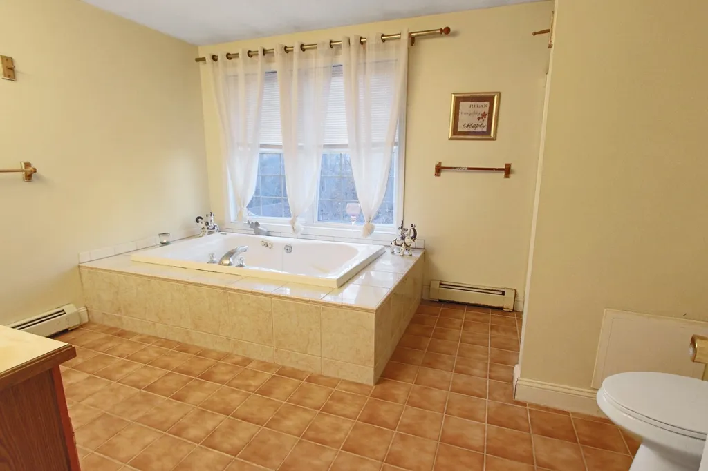 11 Violette Lane Seabrook NH 03874