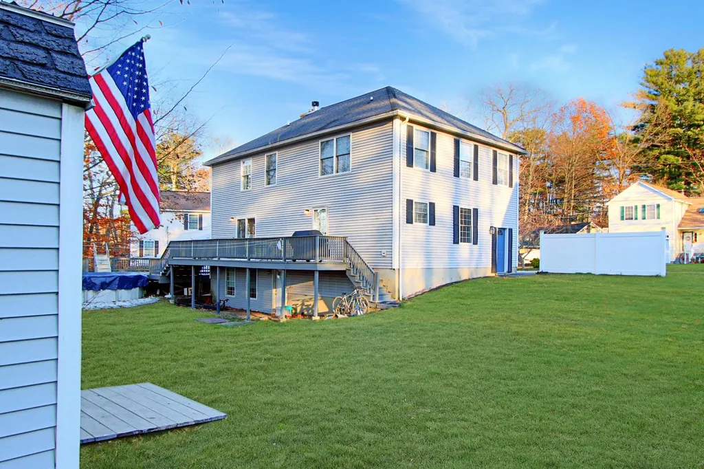 11 Violette Lane Seabrook NH 03874