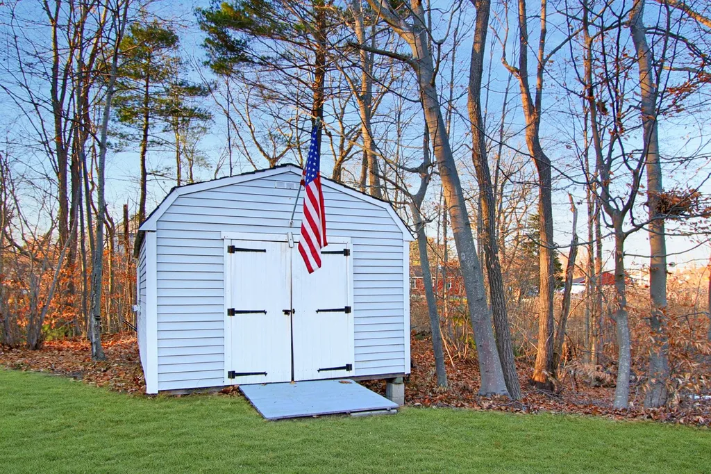 11 Violette Lane Seabrook NH 03874