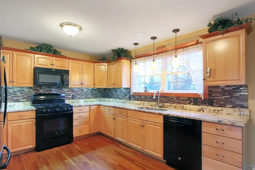 11 Violette Lane Seabrook NH 03874