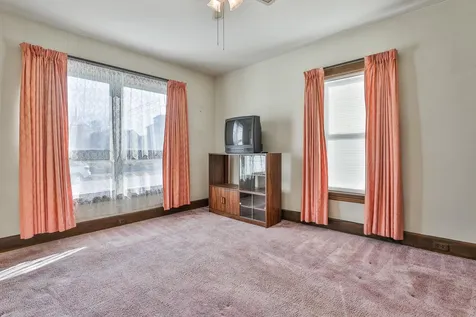 64 Belmont Street Manchester NH 03103