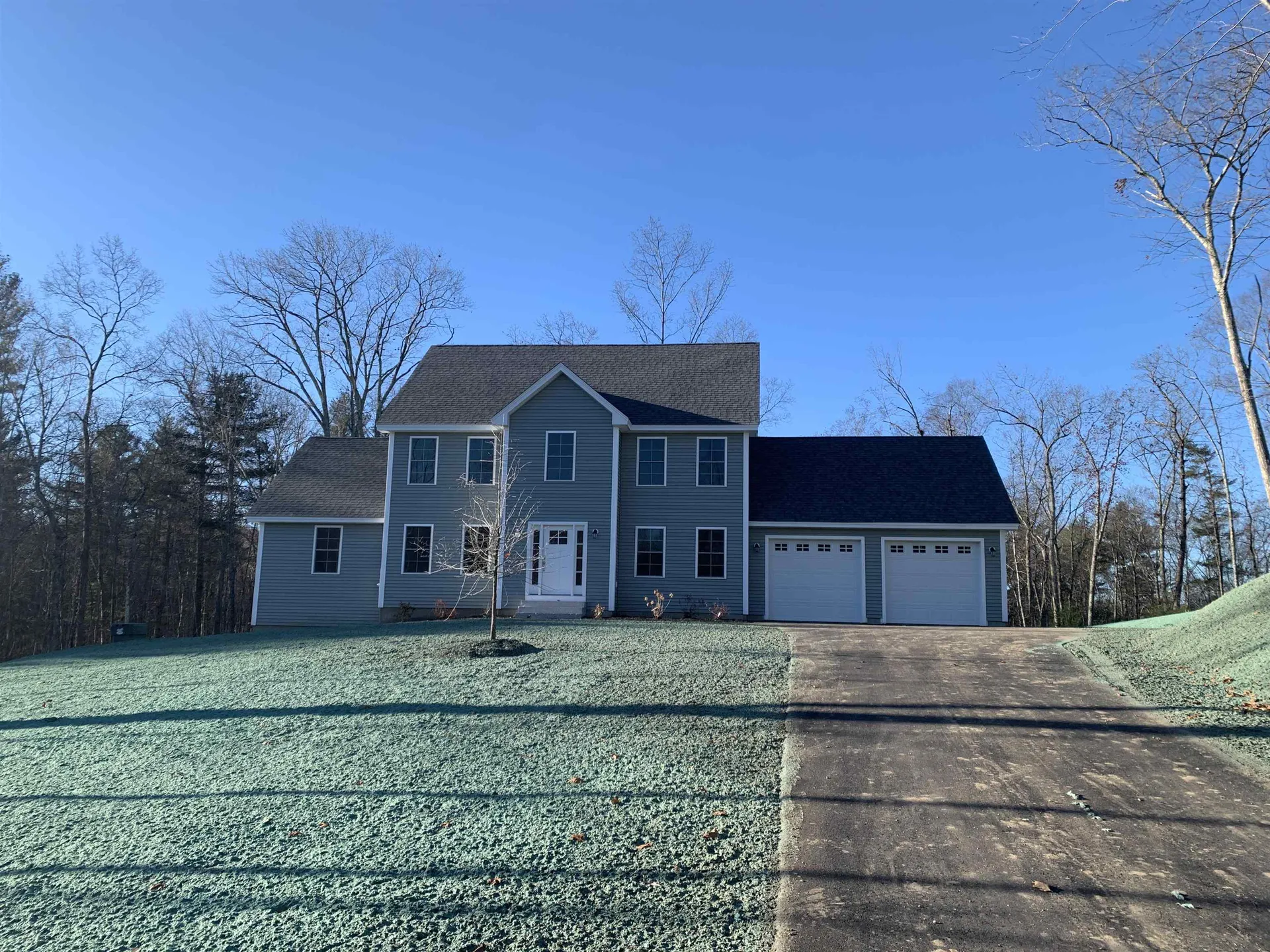43 Standish Lane Hudson NH 03051