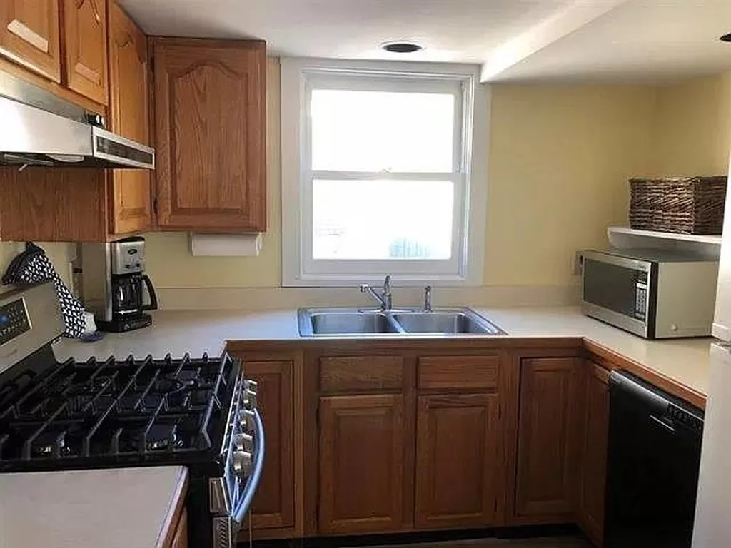 72 N Spring Street Concord NH 03301