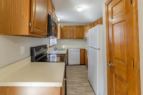 13l Phillip Road Derry NH 03038