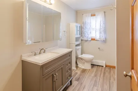 13l Phillip Road Derry NH 03038
