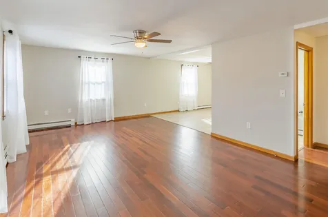 13l Phillip Road Derry NH 03038