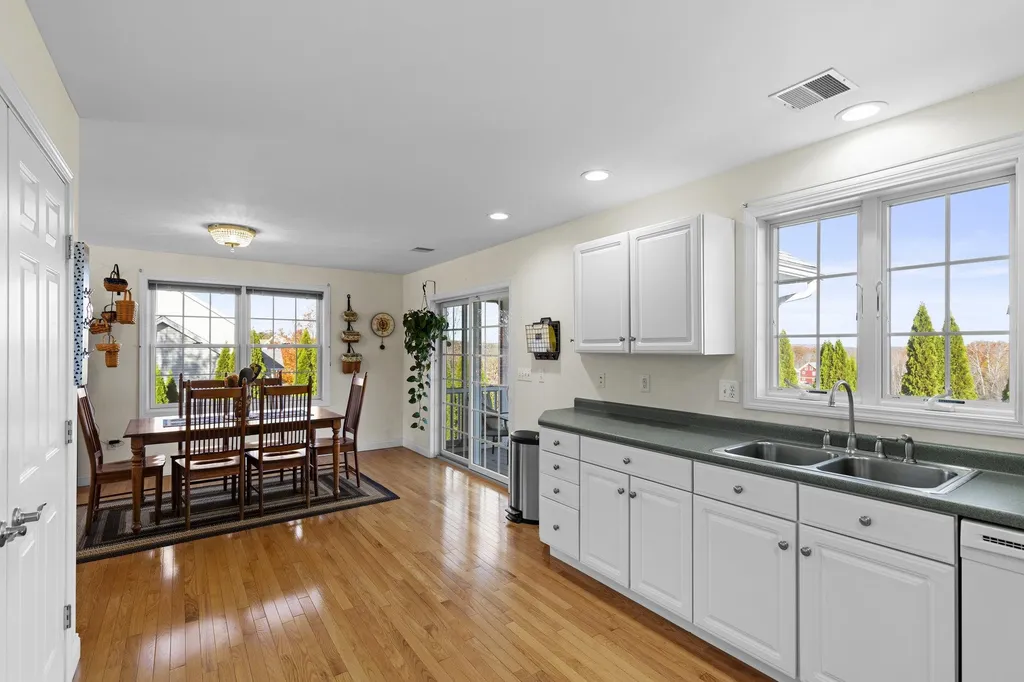 50 Ians Way Rochester NH 03867