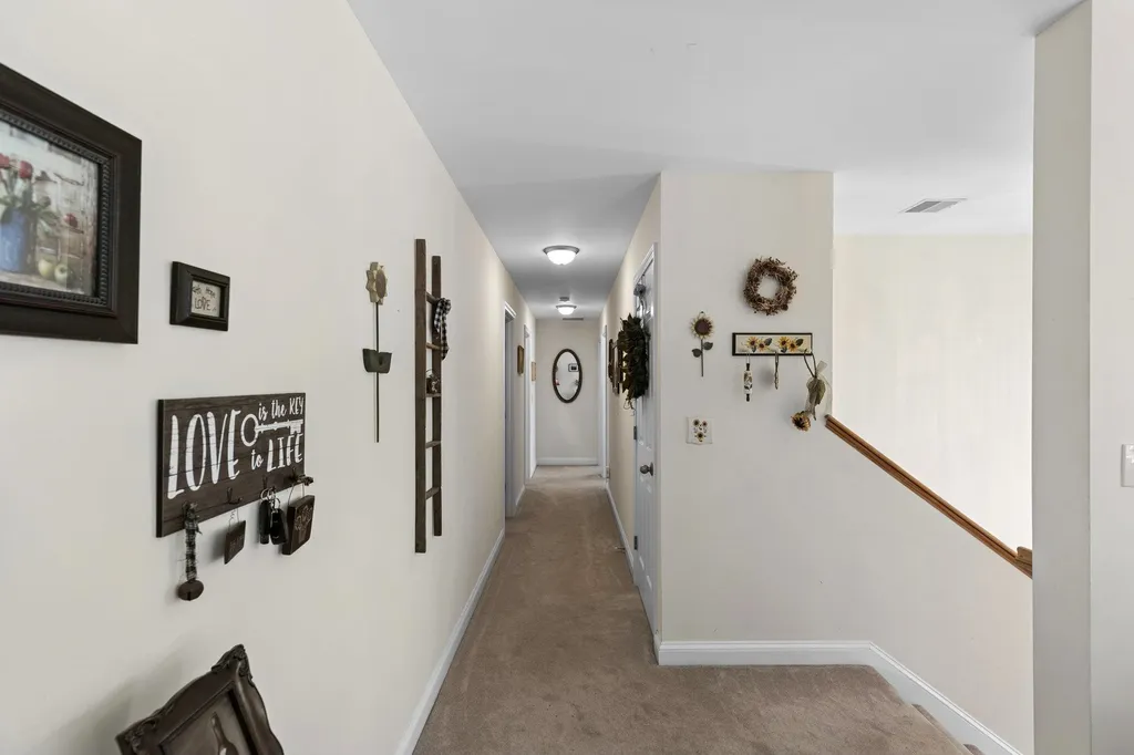 50 Ians Way Rochester NH 03867