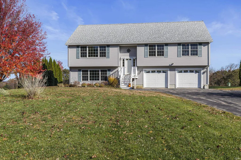 50 Ians Way Rochester NH 03867