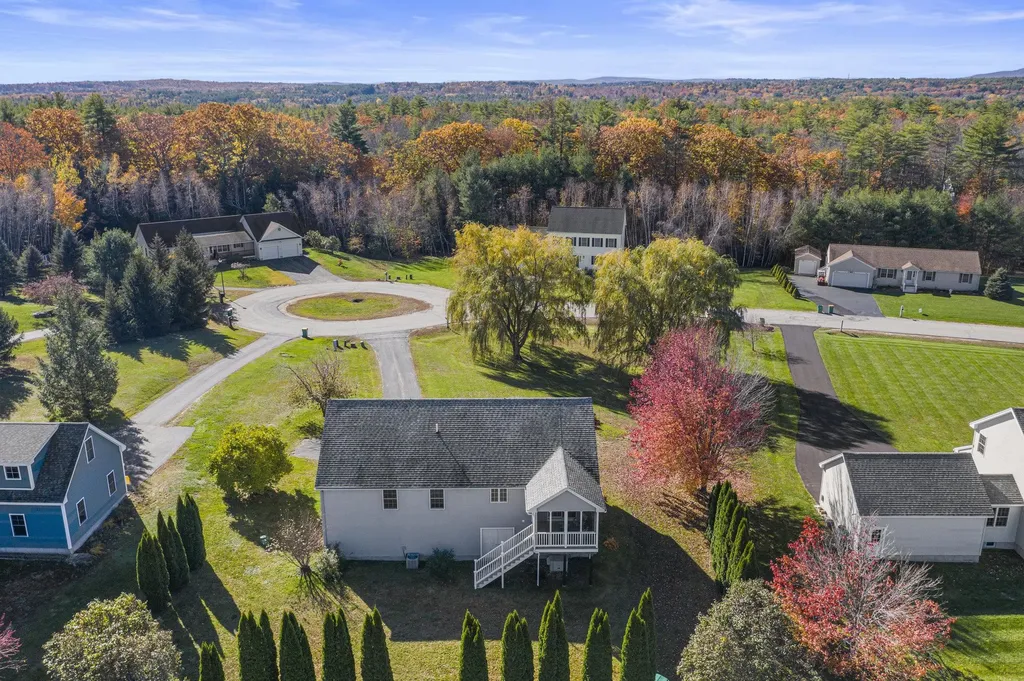 50 Ians Way Rochester NH 03867