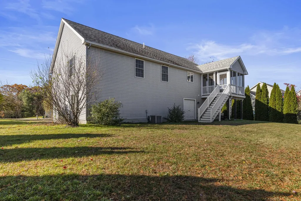 50 Ians Way Rochester NH 03867
