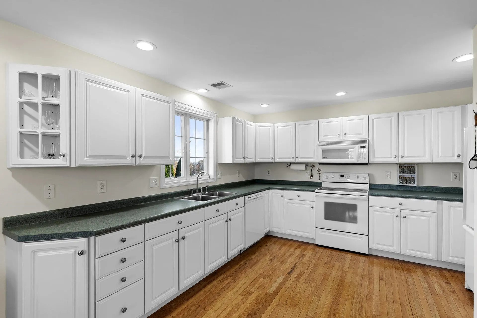 50 Ians Way Rochester NH 03867