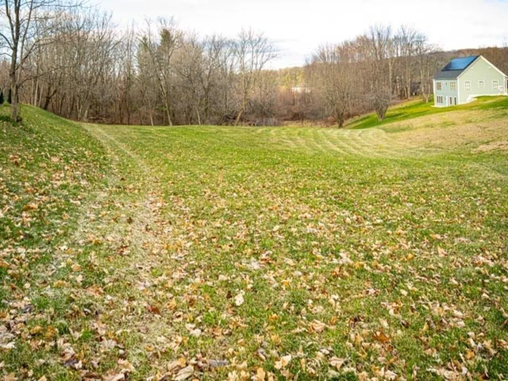 9 Cottage Park Bristol VT 05443