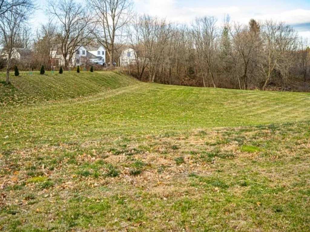 9 Cottage Park Bristol VT 05443