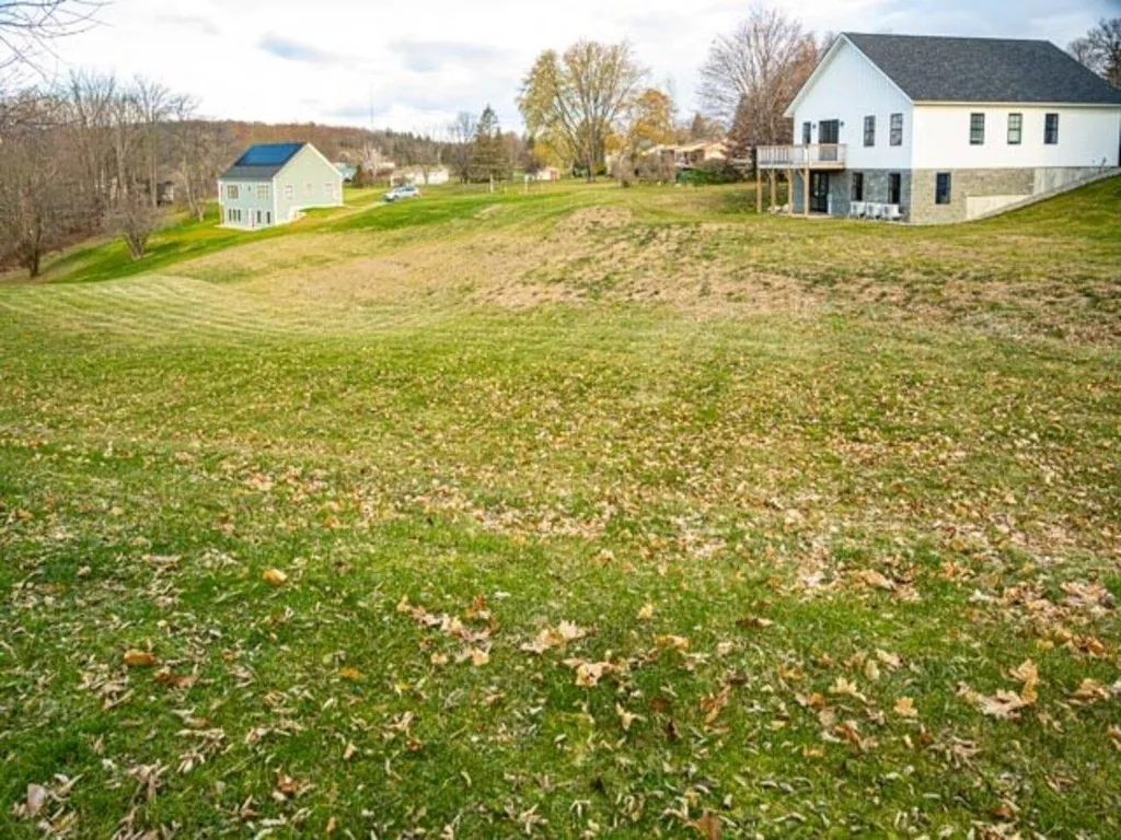 9 Cottage Park Bristol VT 05443