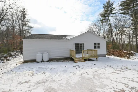 26 Sharon Way Fremont NH 03044