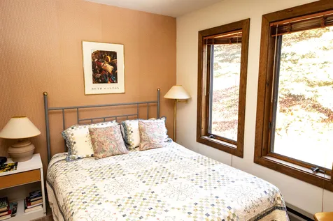 934 East Ash Road Plymouth VT 05056