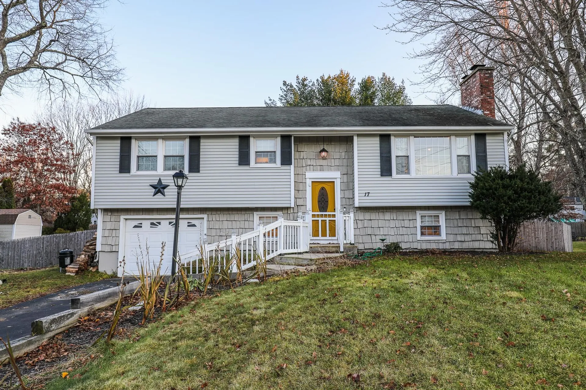 17 Carriage Lane Merrimack NH 03054