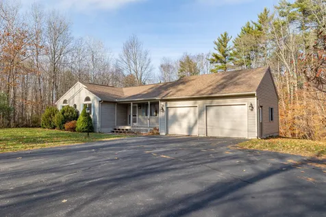 15 Janna Way Laconia NH 03246
