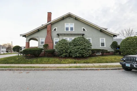 534 Coolidge Avenue Manchester NH 03102