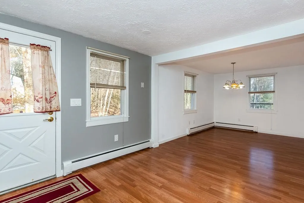 16 Glen Hill Road Dover NH 03820