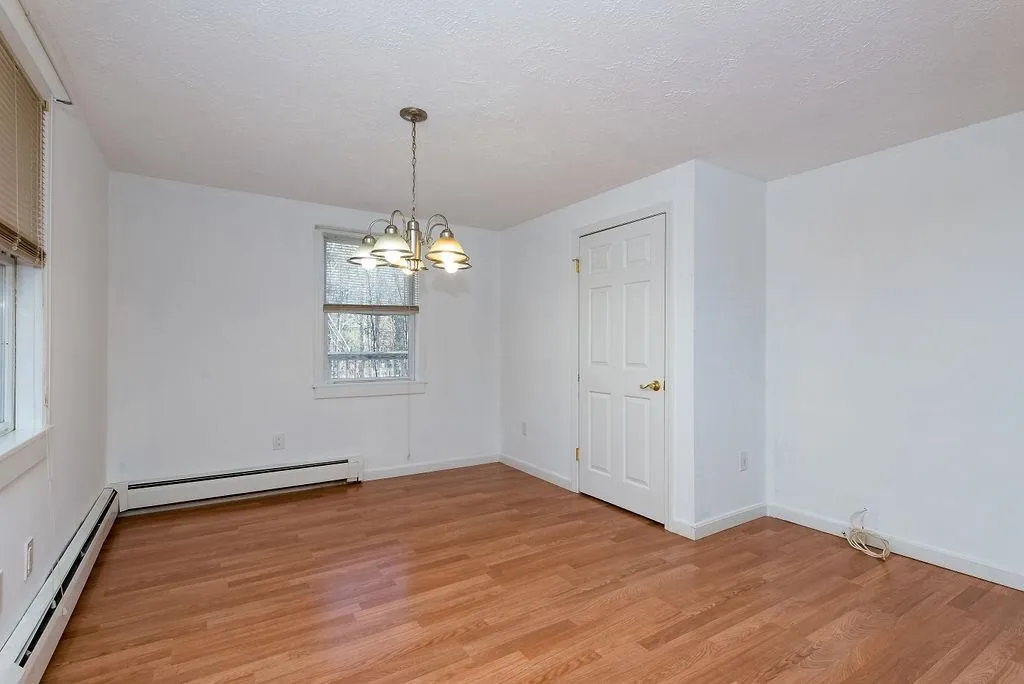 16 Glen Hill Road Dover NH 03820