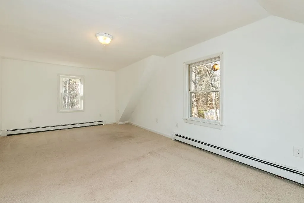 16 Glen Hill Road Dover NH 03820